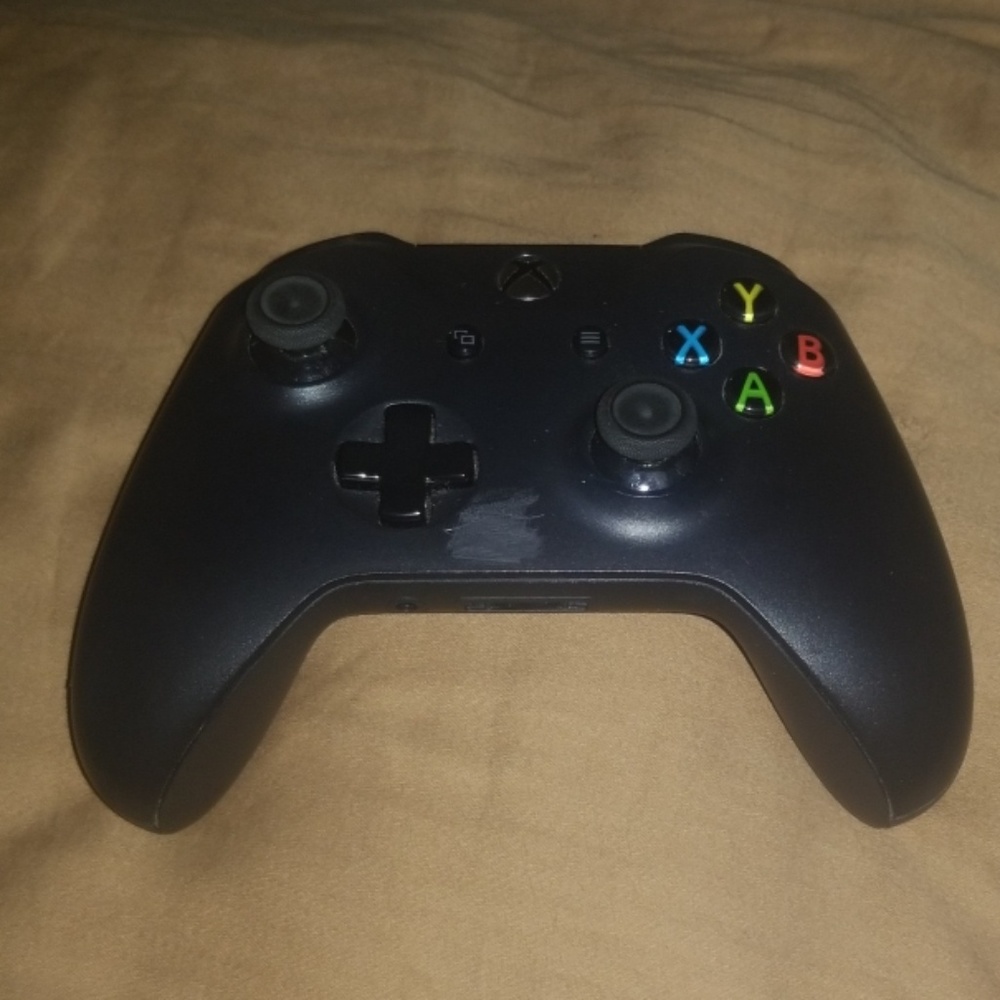 Xbox One Alll Black Controller